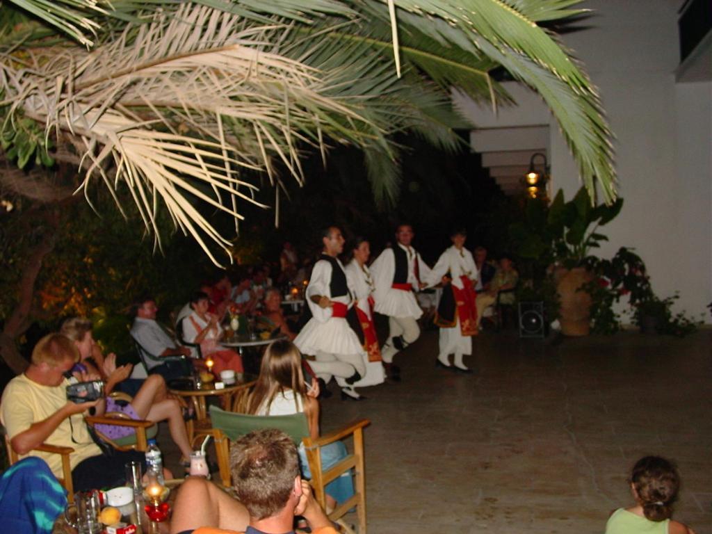 Ipsos Beach Hotel Buitenkant foto