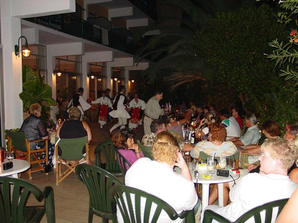 Ipsos Beach Hotel Buitenkant foto